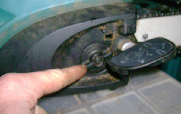 Регулятор натяжения на Makita